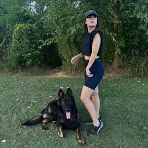 Zara Black Sleeveless Cropped Top